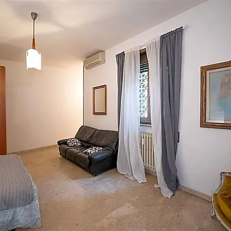 Trastevere's Heart 4* 로마